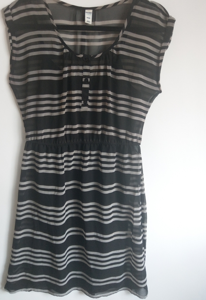 Old Navy sleeves midi dress, Size M